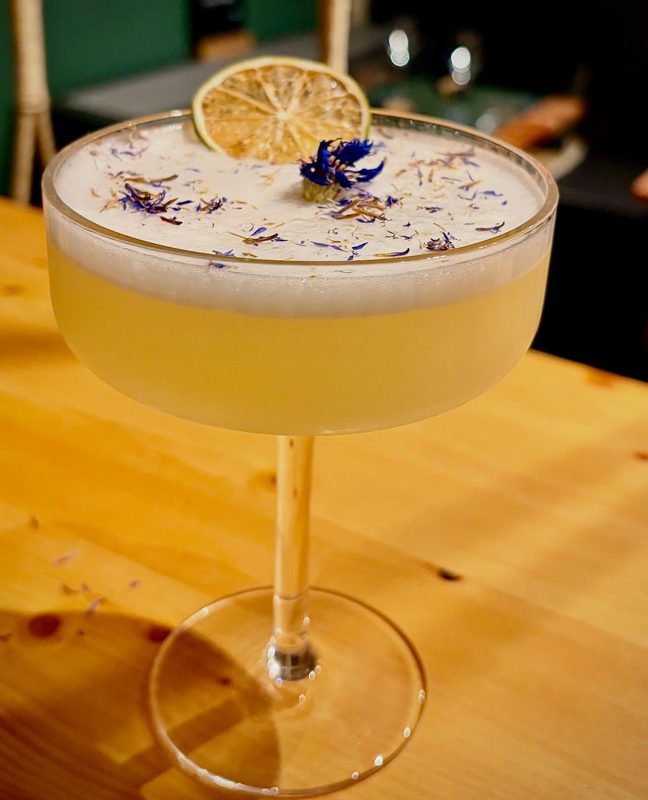 Elderflower sour, cocktail maison Pasta Pello
